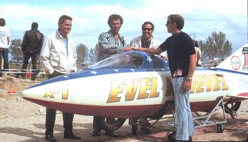 Illustration for article titled The Nine Lives of Evel Knievel, the Superstar Who Wanted to Jump the Grand Canyon